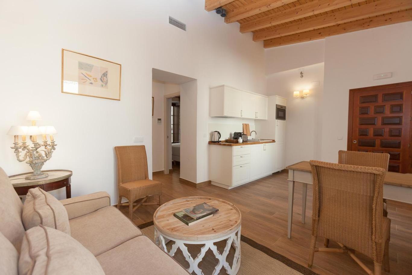 Апартаменти Patios De La Riva Херес-де-ла-Фронтера Номер фото