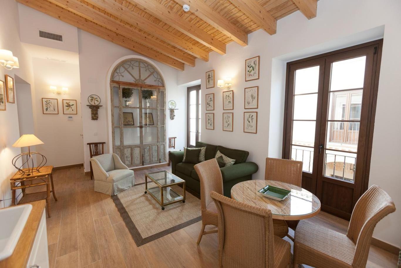 Апартаменти Patios De La Riva Херес-де-ла-Фронтера Номер фото