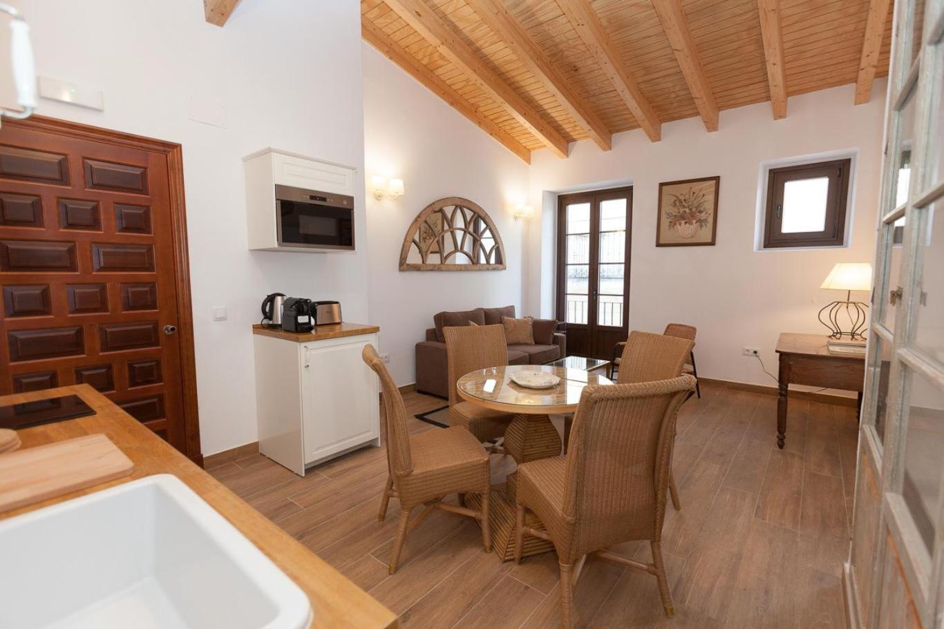 Апартаменти Patios De La Riva Херес-де-ла-Фронтера Номер фото